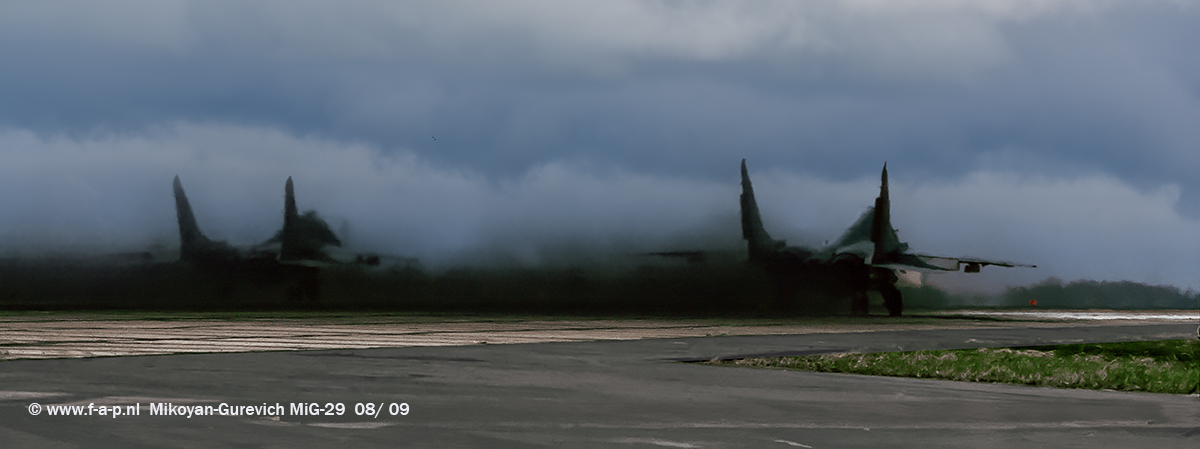 The last  2 MiG 29- Fulcrum-C  from  773-IAP  Depart  of Ribnitz-Damgarten 11.04-1994